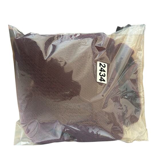 Novica burgundy‎ Poncho Sweater One Size Fits Most Acrylic - Picture 3 of 3